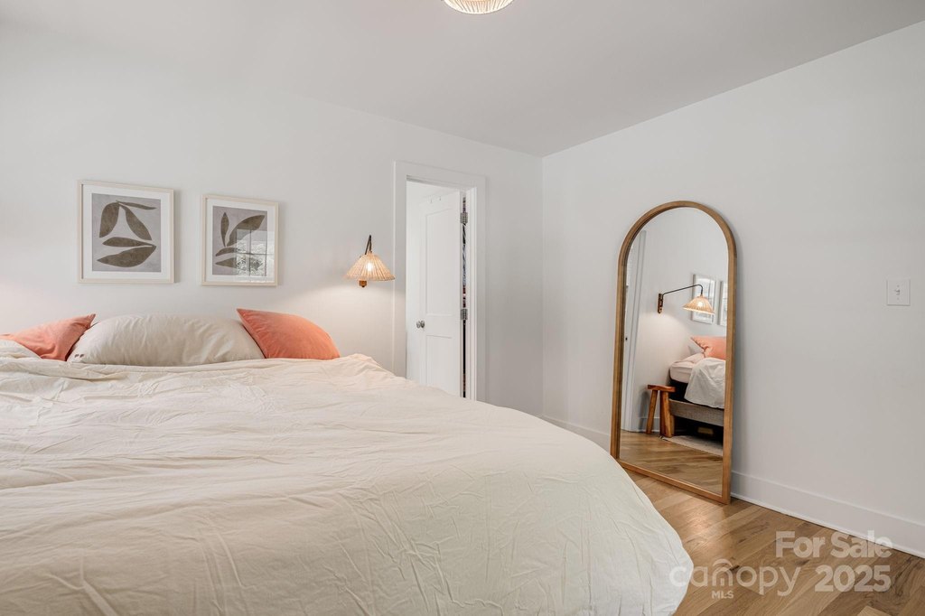 Asheville, North Carolina, 28803, United States, 4 Bedrooms Bedrooms, ,3.5 BathroomsBathrooms,Residential,Forsale,1985898