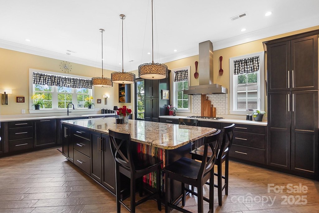 York, South Carolina, 29745, United States, 5 Bedrooms Bedrooms, ,6.5 BathroomsBathrooms,Residential,Forsale,1884405
