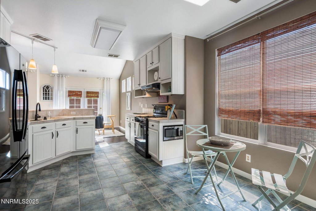 Reno, Nevada, 89521, United States, 3 Bedrooms Bedrooms, ,2.5 BathroomsBathrooms,Residential,Forsale,1936780