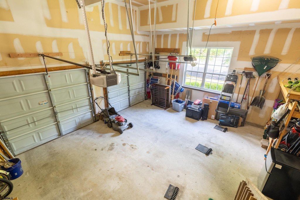 Northfield, New Jersey, 08225, United States, 5 Bedrooms Bedrooms, ,2.5 BathroomsBathrooms,Residential,Forsale,1967256