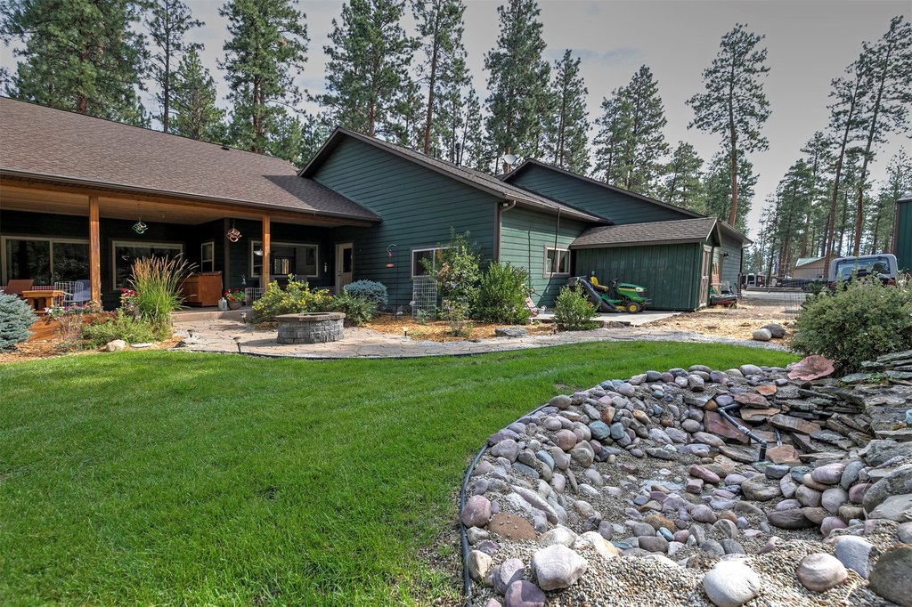 Hamilton, Montana, 59840, United States, 3 Bedrooms Bedrooms, ,2.5 BathroomsBathrooms,Residential,Forsale,1944297