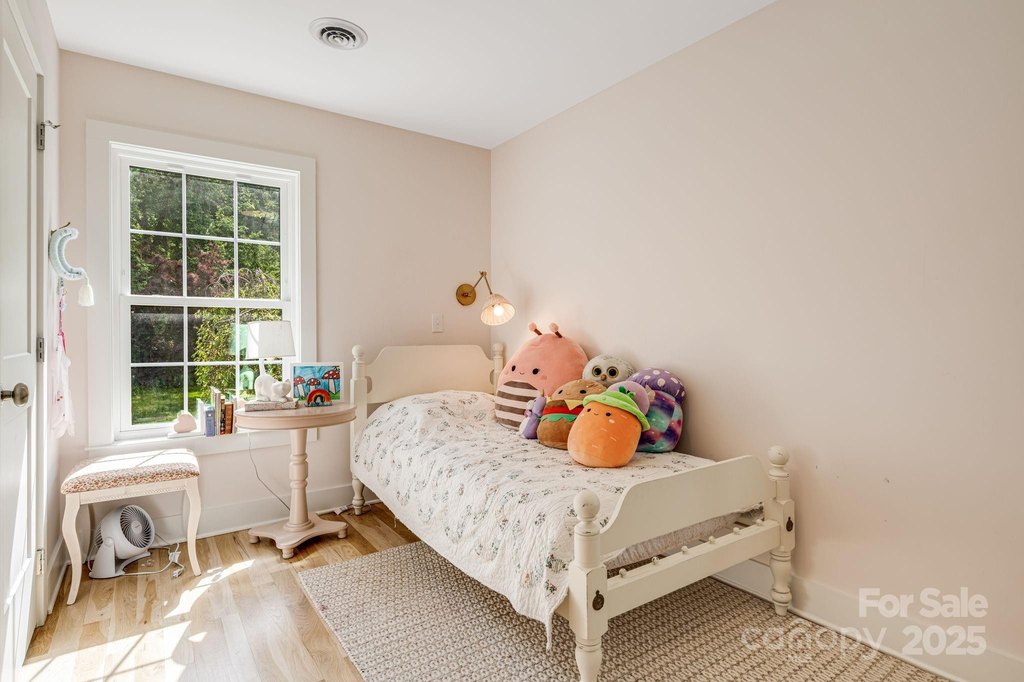 Asheville, North Carolina, 28803, United States, 4 Bedrooms Bedrooms, ,3.5 BathroomsBathrooms,Residential,Forsale,1985898