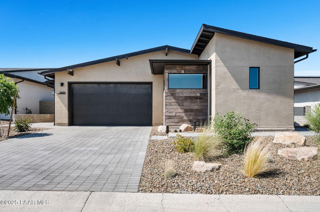 Prescott Valley, Arizona, 86314, United States, 2 Bedrooms Bedrooms, ,3 BathroomsBathrooms,Residential,Forsale,1929277