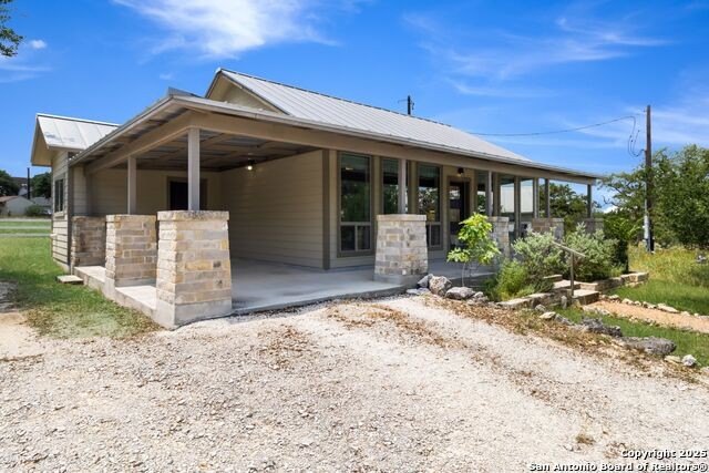 Boerne, Texas, 78006, United States, 4 Bedrooms Bedrooms, ,3.5 BathroomsBathrooms,Residential,Forsale,1953073