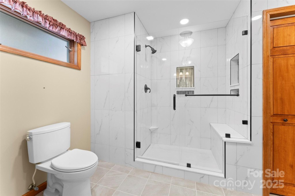 Maggie Valley, North Carolina, 28751, United States, 3 Bedrooms Bedrooms, ,3 BathroomsBathrooms,Residential,Forsale,1960259