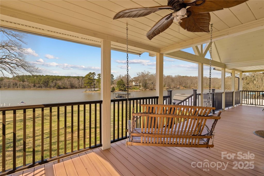Sherrills Ford, North Carolina, 28673, United States, 2 Bedrooms Bedrooms, ,2 BathroomsBathrooms,Residential,Forsale,1953171