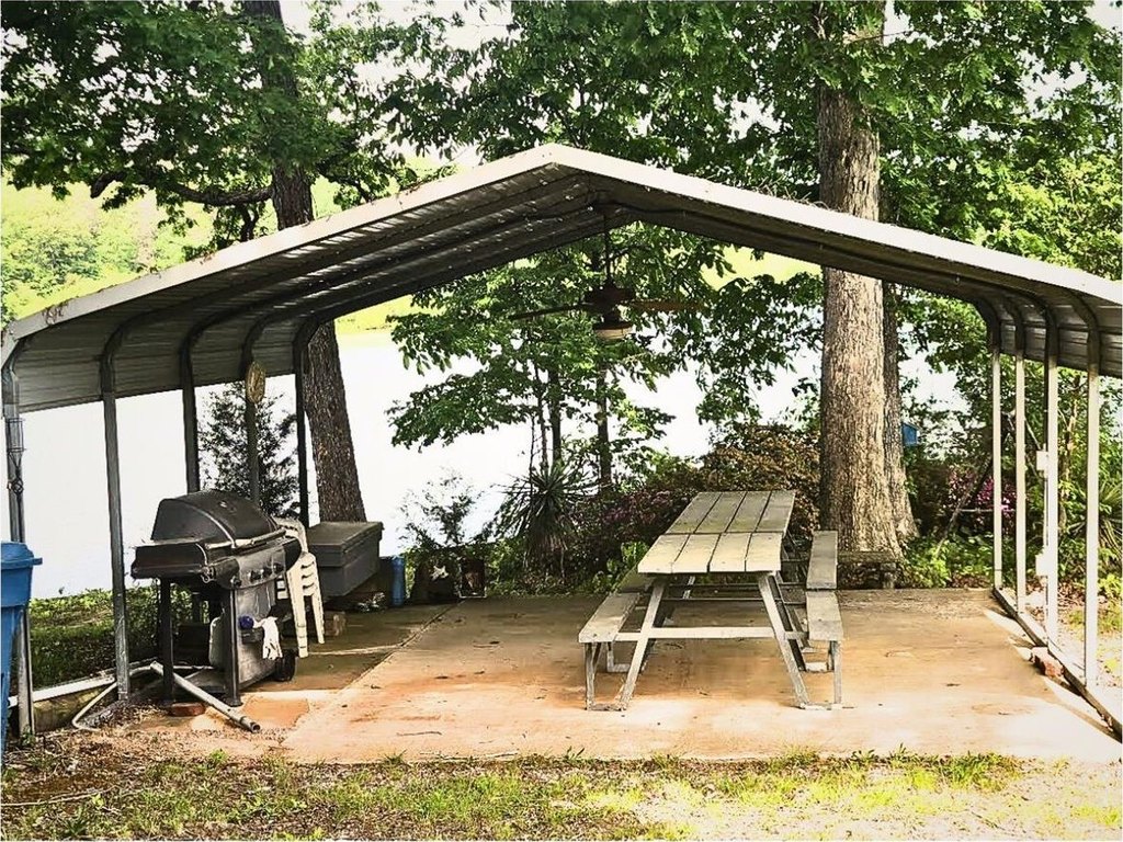 Sherrills Ford, North Carolina, 28673, United States, 2 Bedrooms Bedrooms, ,2 BathroomsBathrooms,Residential,Forsale,1953171