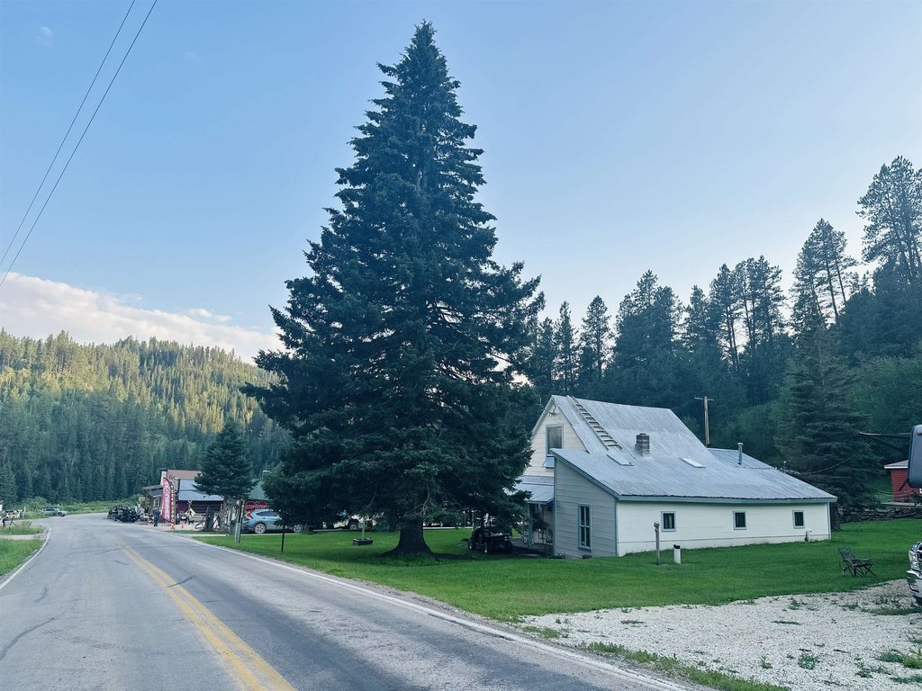 Rochford, South Dakota, 57745, United States, 3 Bedrooms Bedrooms, ,1 BathroomBathrooms,Residential,Forsale,2011073