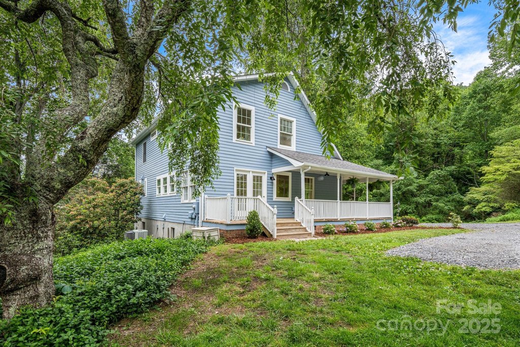 Asheville, North Carolina, 28803, United States, 4 Bedrooms Bedrooms, ,3.5 BathroomsBathrooms,Residential,Forsale,1985898