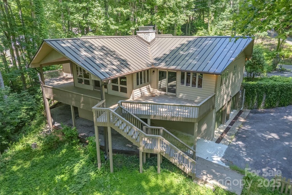 Maggie Valley, North Carolina, 28751, United States, 3 Bedrooms Bedrooms, ,3 BathroomsBathrooms,Residential,Forsale,1960259
