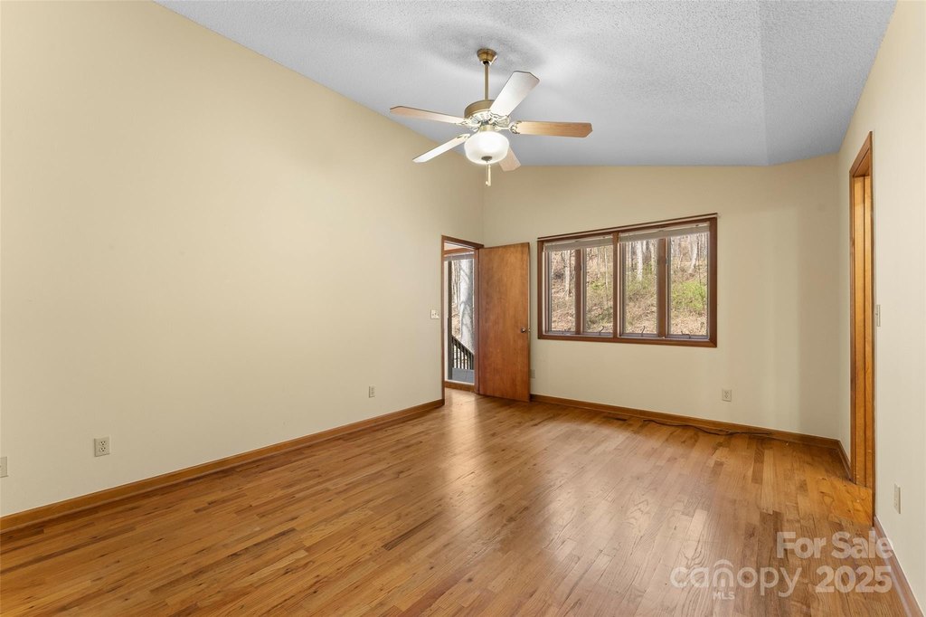 Maggie Valley, North Carolina, 28751, United States, 3 Bedrooms Bedrooms, ,3 BathroomsBathrooms,Residential,Forsale,1960259