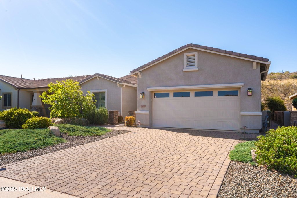 Prescott, Arizona, 86301, United States, 2 Bedrooms Bedrooms, ,2 BathroomsBathrooms,Residential,Forsale,1926741