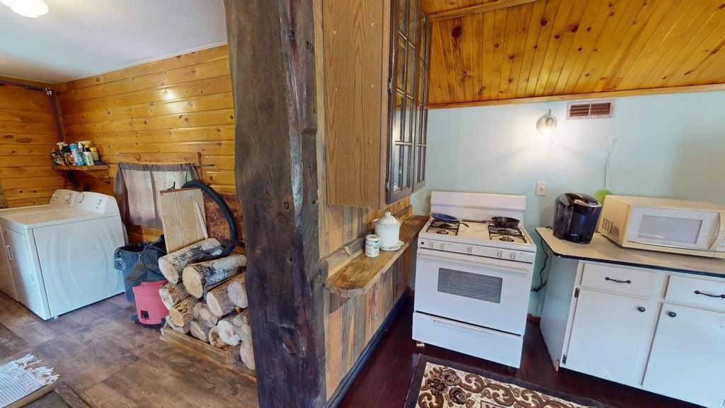 Rochford, South Dakota, 57745, United States, 3 Bedrooms Bedrooms, ,1 BathroomBathrooms,Residential,Forsale,2011073