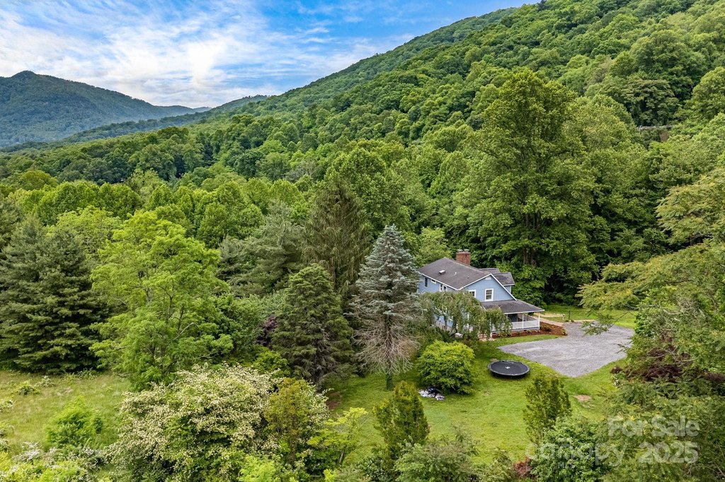 Asheville, North Carolina, 28803, United States, 4 Bedrooms Bedrooms, ,3.5 BathroomsBathrooms,Residential,Forsale,1985898