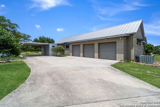 Boerne, Texas, 78006, United States, 4 Bedrooms Bedrooms, ,3.5 BathroomsBathrooms,Residential,Forsale,1953073