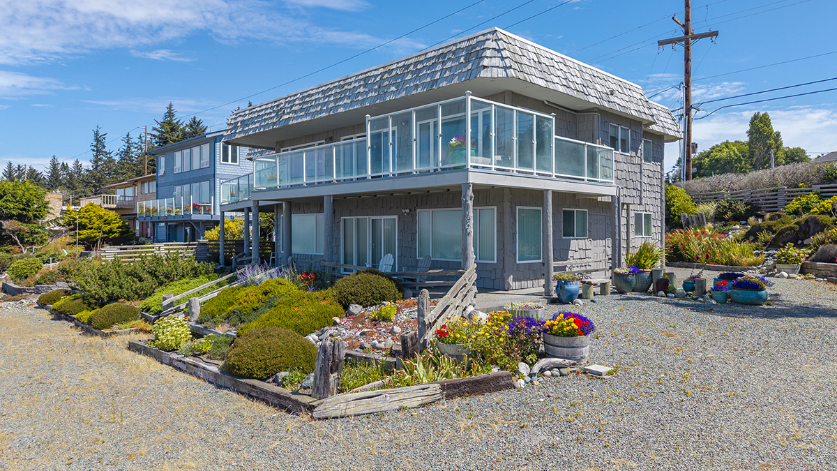 Oak Harbor, Washington, 98277, United States, 3 Bedrooms Bedrooms, ,3 BathroomsBathrooms,Residential,Forsale,2002377