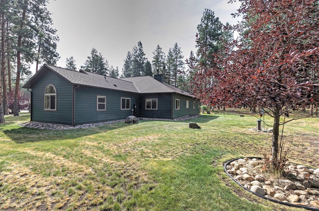 Hamilton, Montana, 59840, United States, 3 Bedrooms Bedrooms, ,2.5 BathroomsBathrooms,Residential,Forsale,1944297