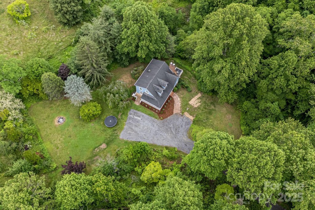 Asheville, North Carolina, 28803, United States, 4 Bedrooms Bedrooms, ,3.5 BathroomsBathrooms,Residential,Forsale,1985898