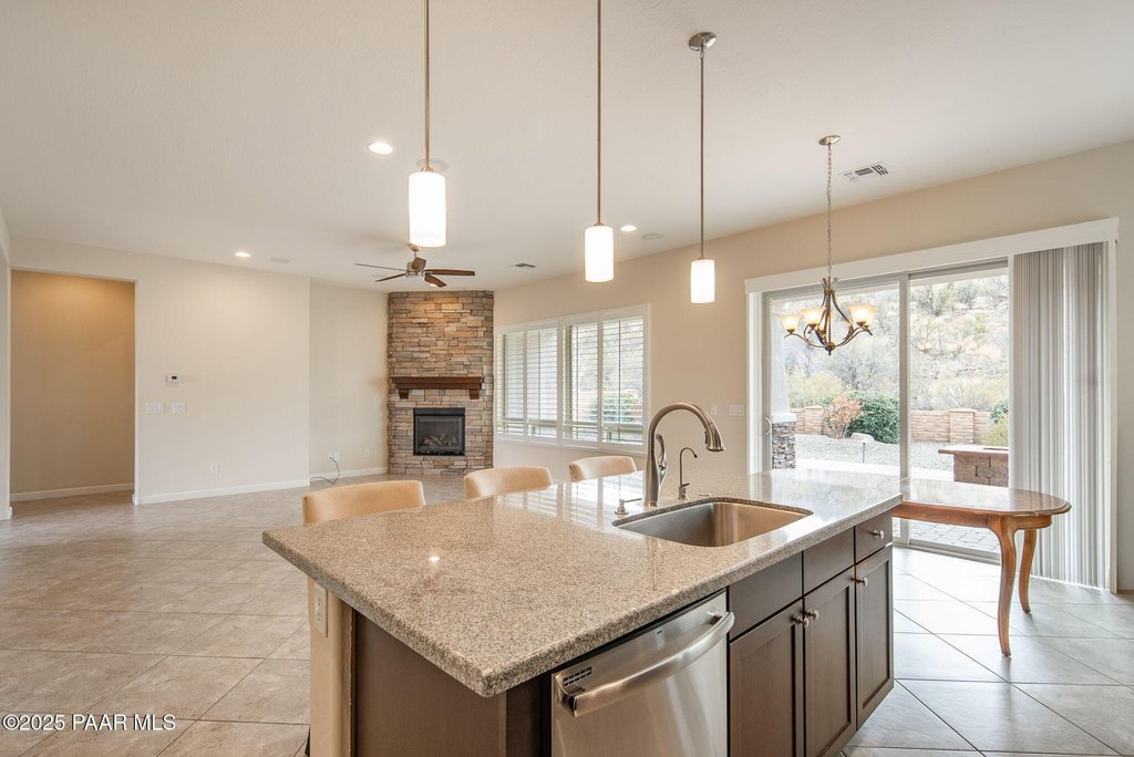 Prescott, Arizona, 86301, United States, 2 Bedrooms Bedrooms, ,2 BathroomsBathrooms,Residential,Forsale,1926741