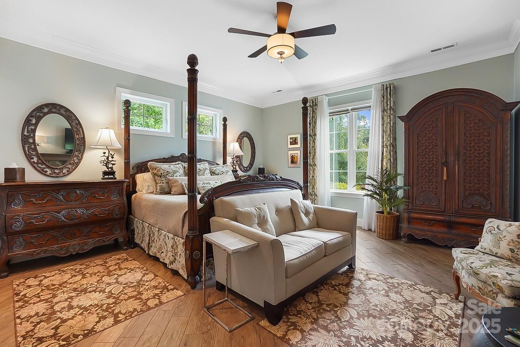 York, South Carolina, 29745, United States, 5 Bedrooms Bedrooms, ,6.5 BathroomsBathrooms,Residential,Forsale,1884405