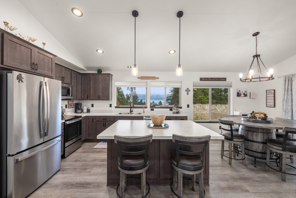 Lakeside, Montana, 59922, United States, 3 Bedrooms Bedrooms, ,2 BathroomsBathrooms,Residential,Forsale,1944295 Lakeside, Montana, 59922, United States, 3 Bedrooms Bedrooms, ,2 BathroomsBathrooms,Residential,Forsale,1944295