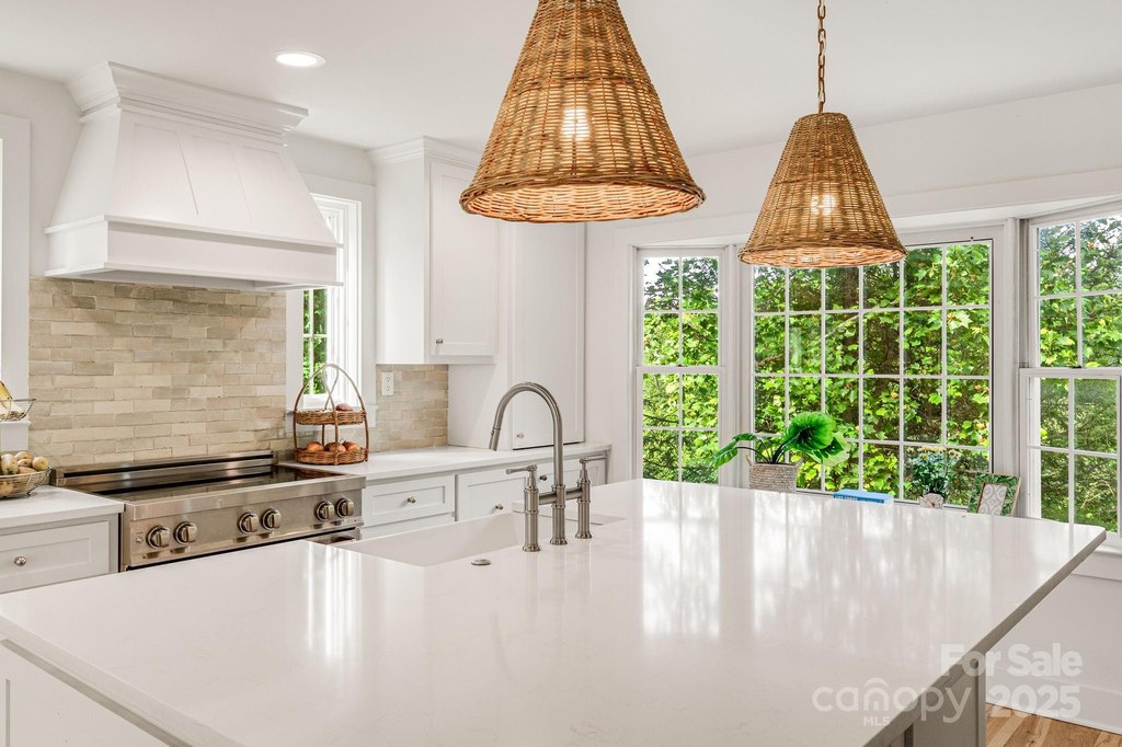 Asheville, North Carolina, 28803, United States, 4 Bedrooms Bedrooms, ,3.5 BathroomsBathrooms,Residential,Forsale,1985898