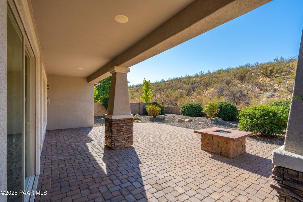 Prescott, Arizona, 86301, United States, 2 Bedrooms Bedrooms, ,2 BathroomsBathrooms,Residential,Forsale,1926741
