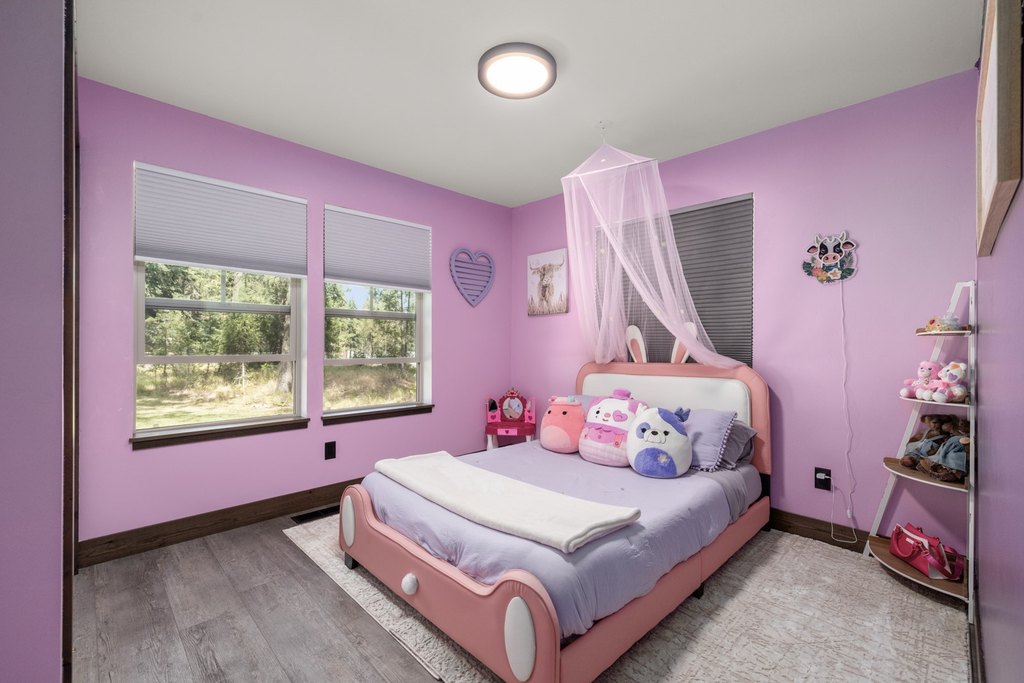 Lakeside, Montana, 59922, United States, 3 Bedrooms Bedrooms, ,2 BathroomsBathrooms,Residential,Forsale,1944295