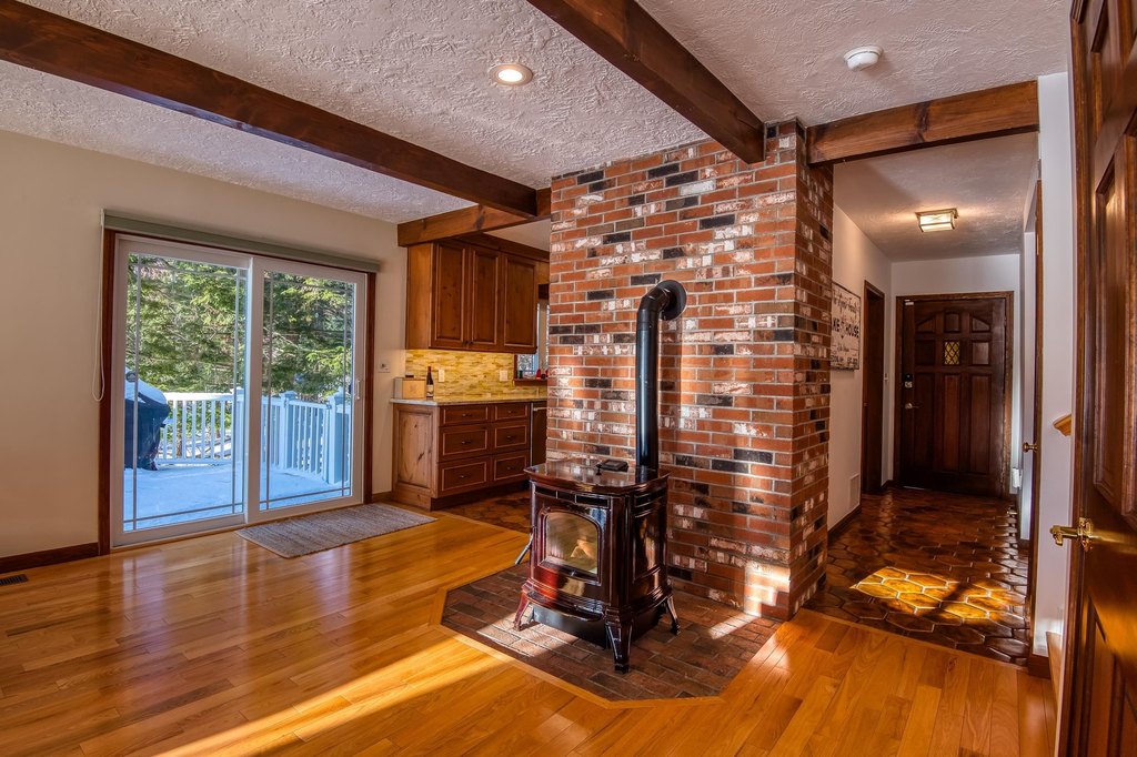 Freedom, New Hampshire, 03836, United States, 3 Bedrooms Bedrooms, ,3 BathroomsBathrooms,Residential,Forsale,1933944