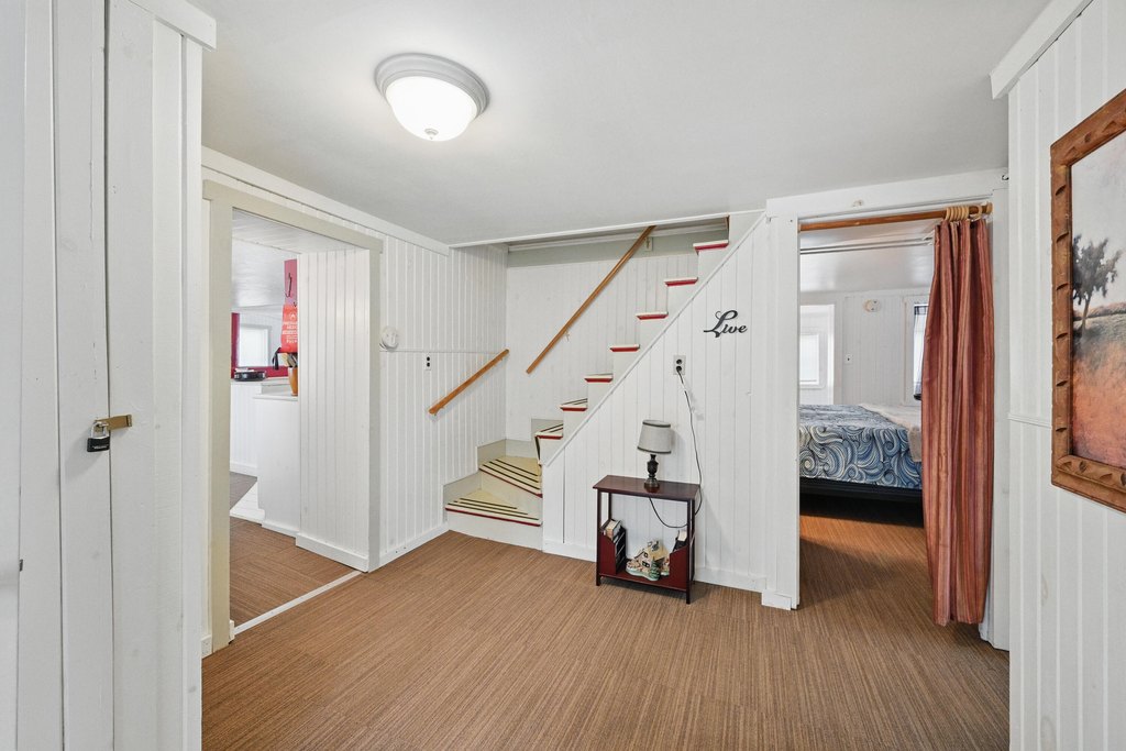 Roxbury, Maine, 04275, United States, 9 Bedrooms Bedrooms, ,5 BathroomsBathrooms,Residential,Forsale,1933988