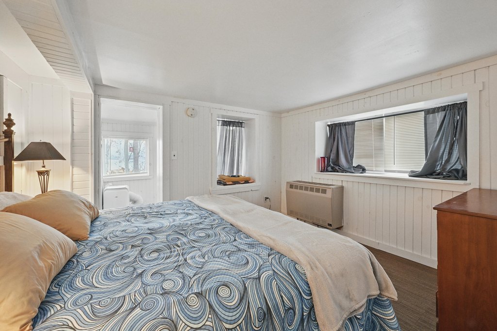Roxbury, Maine, 04275, United States, 9 Bedrooms Bedrooms, ,5 BathroomsBathrooms,Residential,Forsale,1933988