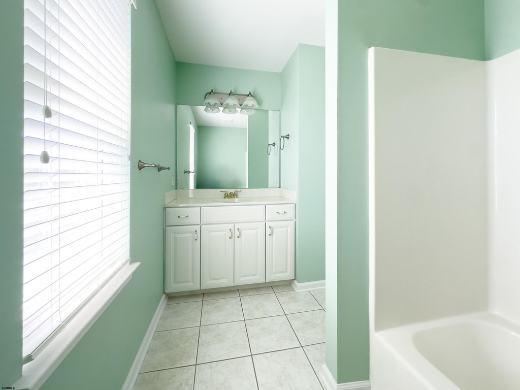 Egg Harbor Township, New Jersey, 08234, United States, 3 Bedrooms Bedrooms, ,3.5 BathroomsBathrooms,Residential,Forsale,1946141