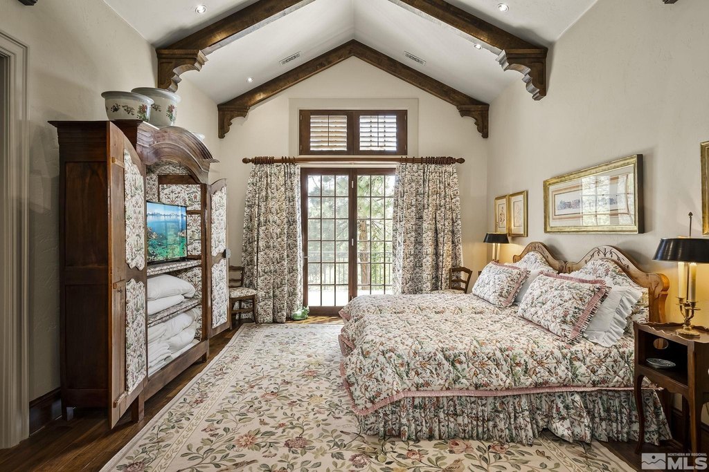 Reno, Nevada, 89511, United States, 6 Bedrooms Bedrooms, ,5.5 BathroomsBathrooms,Residential,Forsale,1929230