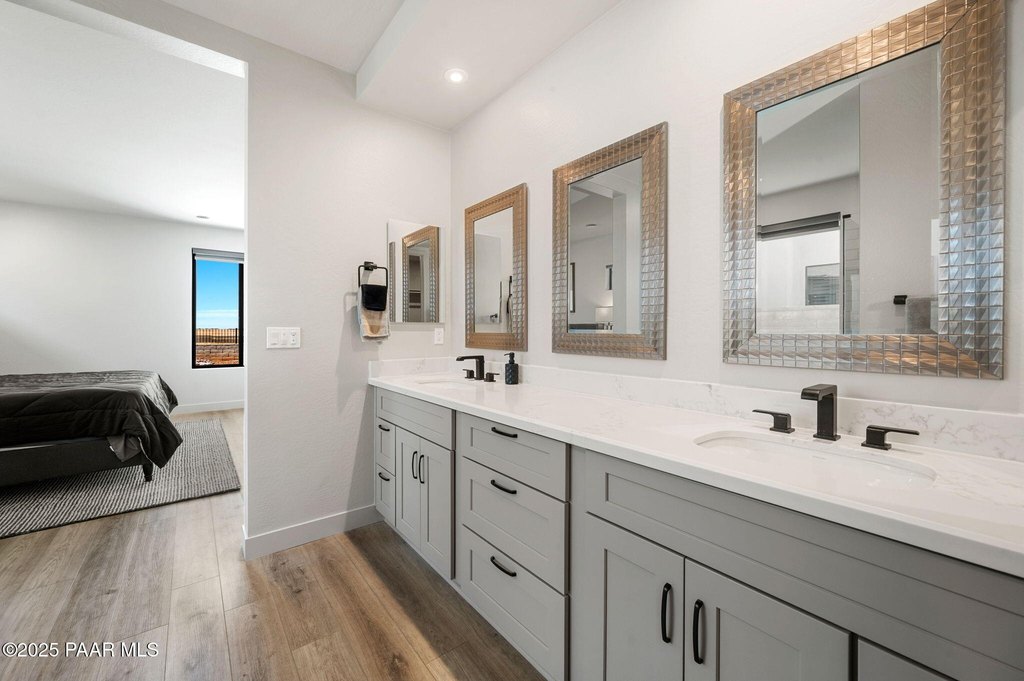 Prescott Valley, Arizona, 86314, United States, 2 Bedrooms Bedrooms, ,3 BathroomsBathrooms,Residential,Forsale,1929277
