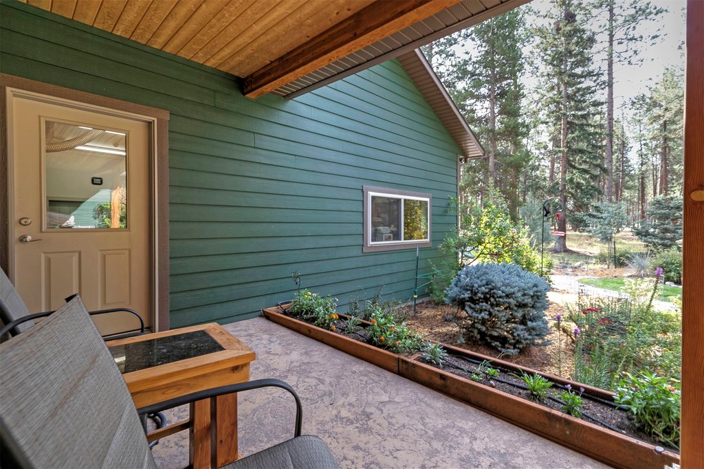 Hamilton, Montana, 59840, United States, 3 Bedrooms Bedrooms, ,2.5 BathroomsBathrooms,Residential,Forsale,1944297