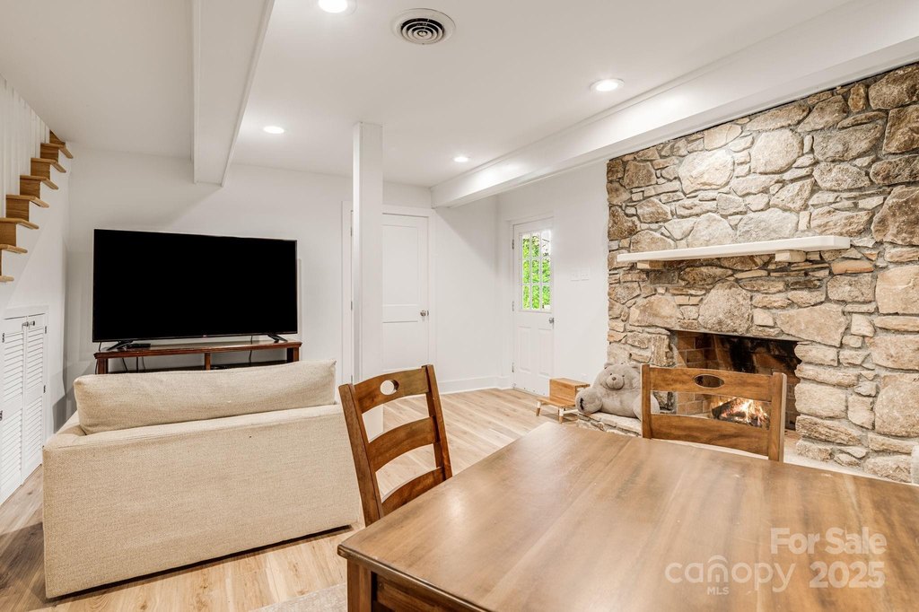 Asheville, North Carolina, 28803, United States, 4 Bedrooms Bedrooms, ,3.5 BathroomsBathrooms,Residential,Forsale,1985898