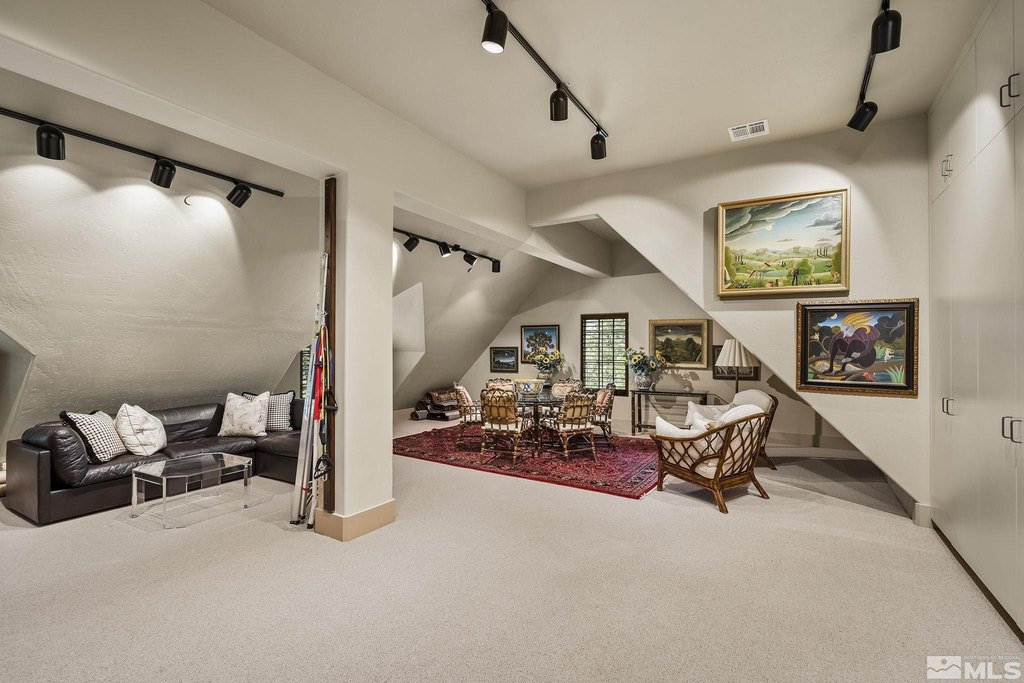 Reno, Nevada, 89511, United States, 6 Bedrooms Bedrooms, ,5.5 BathroomsBathrooms,Residential,Forsale,1929230