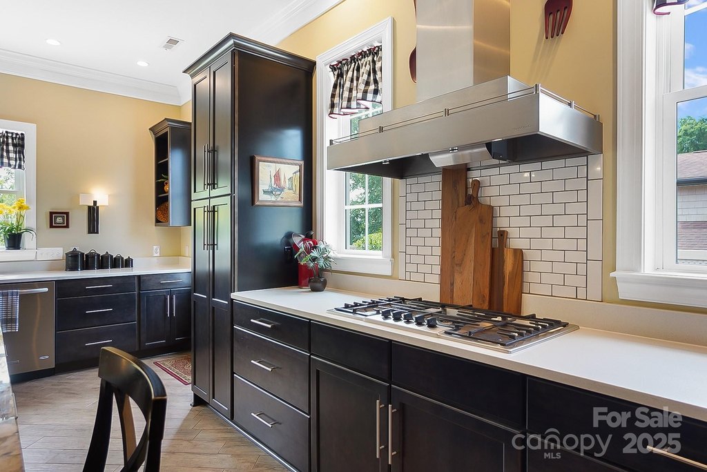 York, South Carolina, 29745, United States, 5 Bedrooms Bedrooms, ,6.5 BathroomsBathrooms,Residential,Forsale,1884405