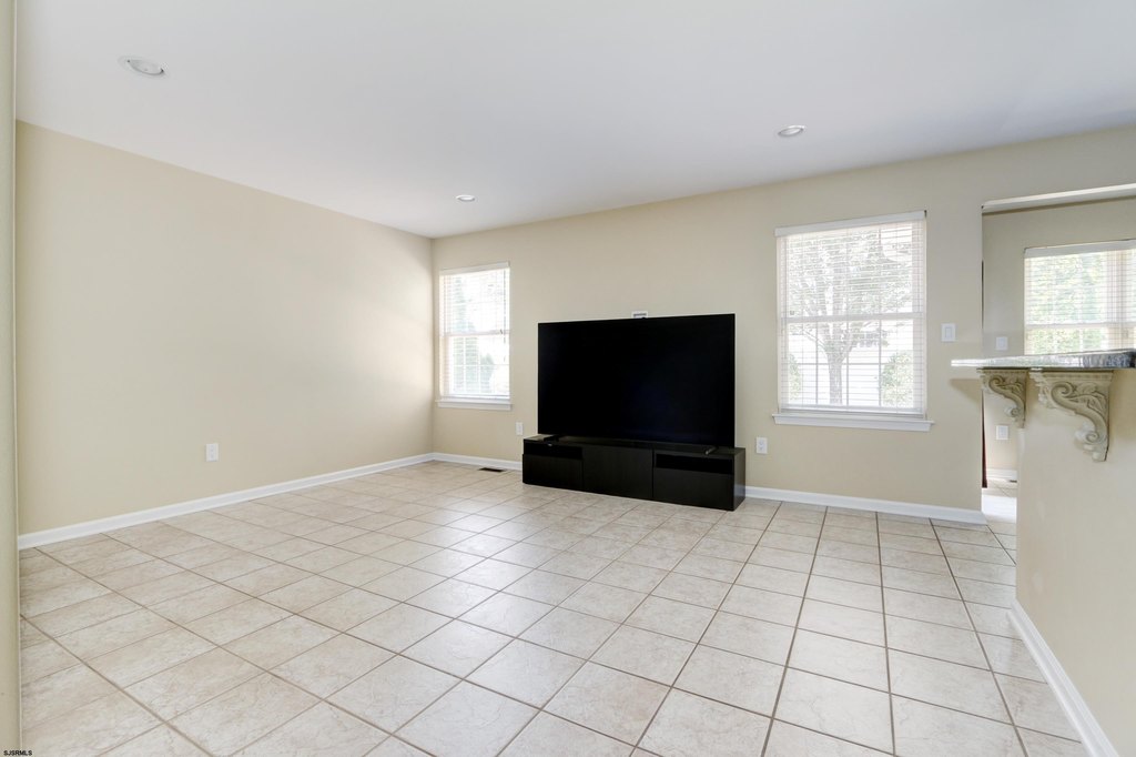 Egg Harbor Township, New Jersey, 08234, United States, 3 Bedrooms Bedrooms, ,3.5 BathroomsBathrooms,Residential,Forsale,1946141