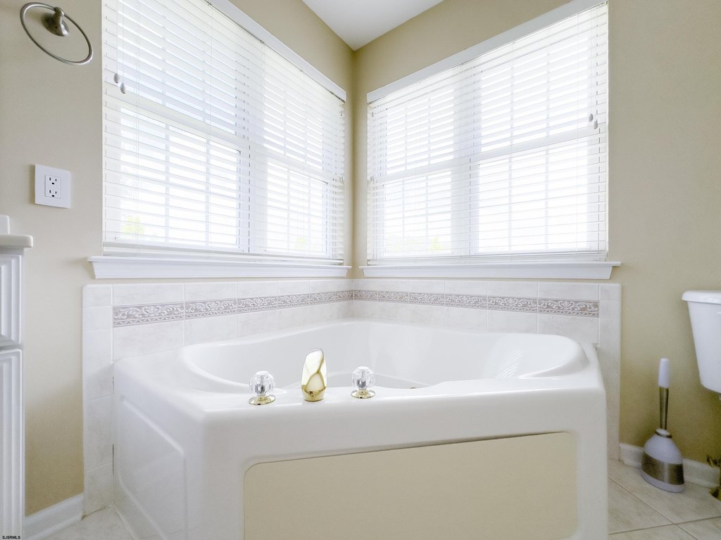 Egg Harbor Township, New Jersey, 08234, United States, 3 Bedrooms Bedrooms, ,3.5 BathroomsBathrooms,Residential,Forsale,1946141