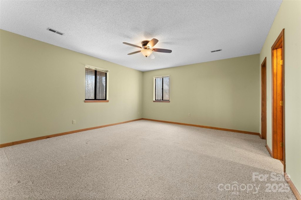 Maggie Valley, North Carolina, 28751, United States, 3 Bedrooms Bedrooms, ,3 BathroomsBathrooms,Residential,Forsale,1960259