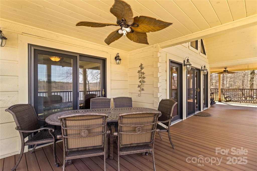 Sherrills Ford, North Carolina, 28673, United States, 2 Bedrooms Bedrooms, ,2 BathroomsBathrooms,Residential,Forsale,1953171