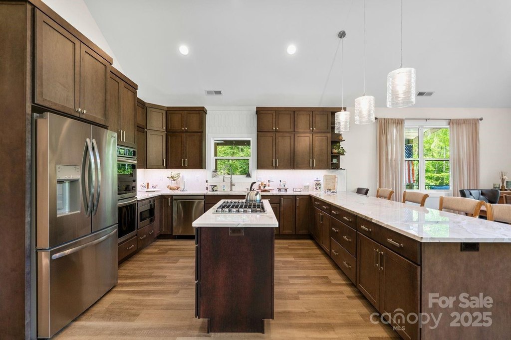 Hendersonville, North Carolina, 28792, United States, 3 Bedrooms Bedrooms, ,3 BathroomsBathrooms,Residential,Forsale,1962019