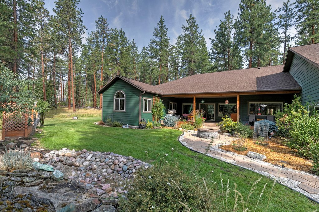 Hamilton, Montana, 59840, United States, 3 Bedrooms Bedrooms, ,2.5 BathroomsBathrooms,Residential,Forsale,1944297