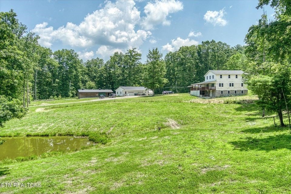 Deer Lodge, Tennessee, 37726, United States, 6 Bedrooms Bedrooms, ,2 BathroomsBathrooms,Residential,Forsale,1929820