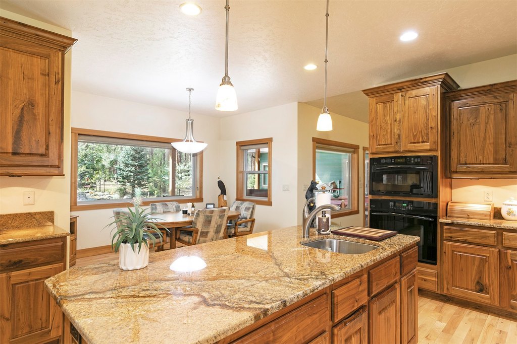 Hamilton, Montana, 59840, United States, 3 Bedrooms Bedrooms, ,2.5 BathroomsBathrooms,Residential,Forsale,1944297