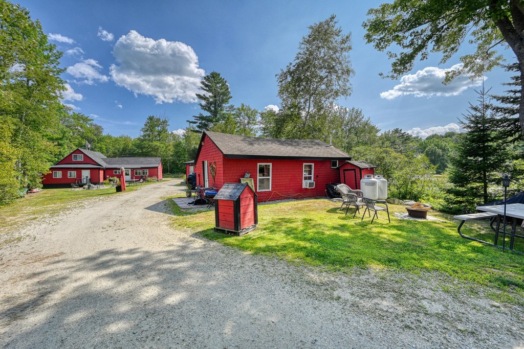 Roxbury, Maine, 04275, United States, 9 Bedrooms Bedrooms, ,5 BathroomsBathrooms,Residential,Forsale,1933988
