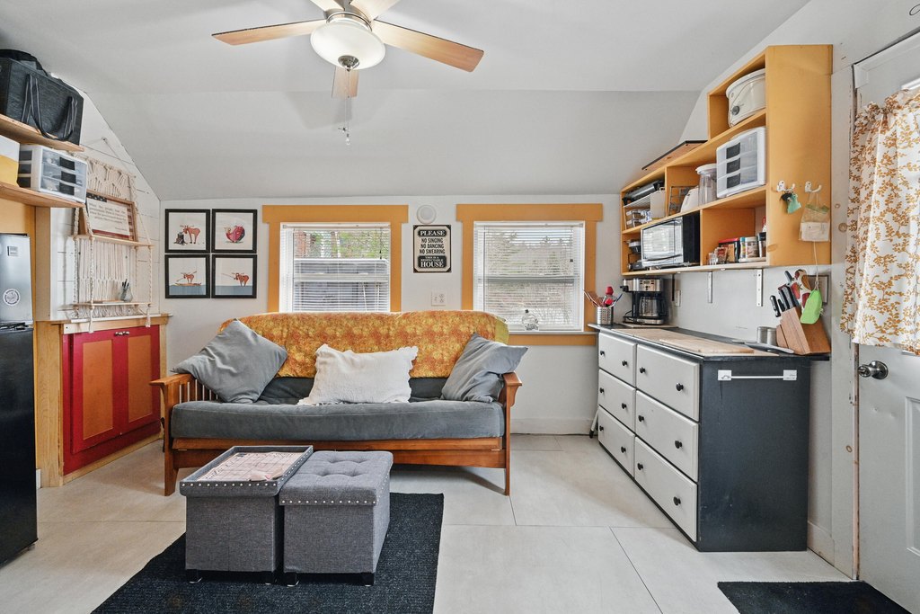 Roxbury, Maine, 04275, United States, 9 Bedrooms Bedrooms, ,5 BathroomsBathrooms,Residential,Forsale,1933988