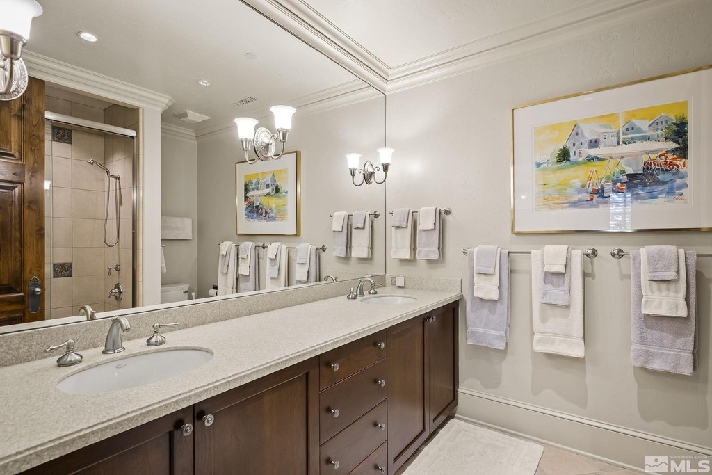 Reno, Nevada, 89511, United States, 6 Bedrooms Bedrooms, ,5.5 BathroomsBathrooms,Residential,Forsale,1929230