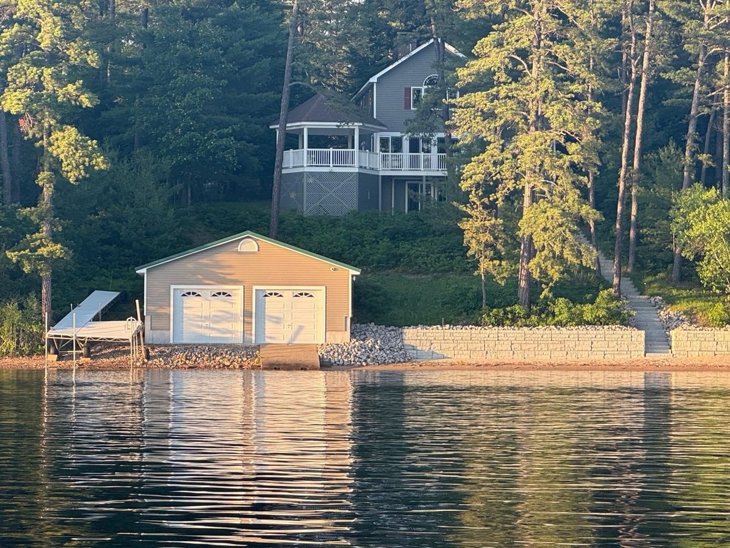 Freedom, New Hampshire, 03836, United States, 3 Bedrooms Bedrooms, ,3 BathroomsBathrooms,Residential,Forsale,1933944